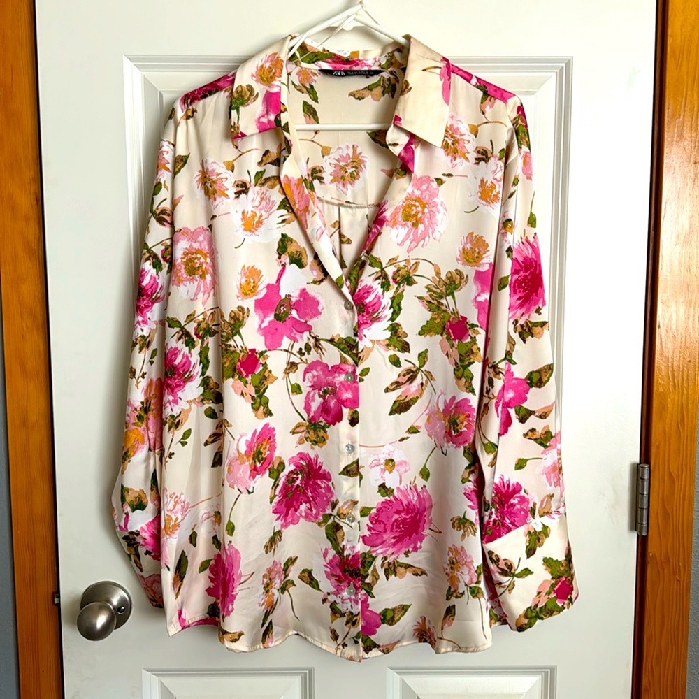 Zara floral long sleeve satin blouse